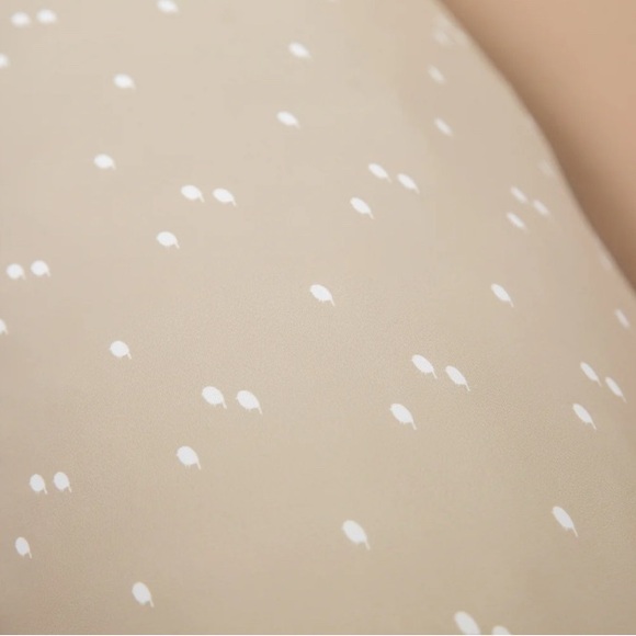 Wildbird Maternity Pillow GUC - Picture 2 of 3